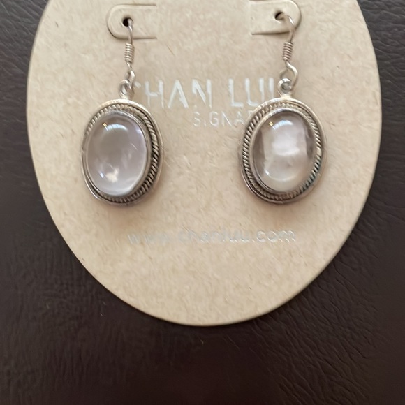 Earrings - Picture 4 of 6